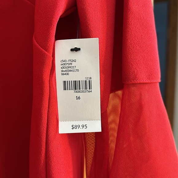 Plus size Red mesh flare sleeve party dress NWT -16 - Picture 2 of 5